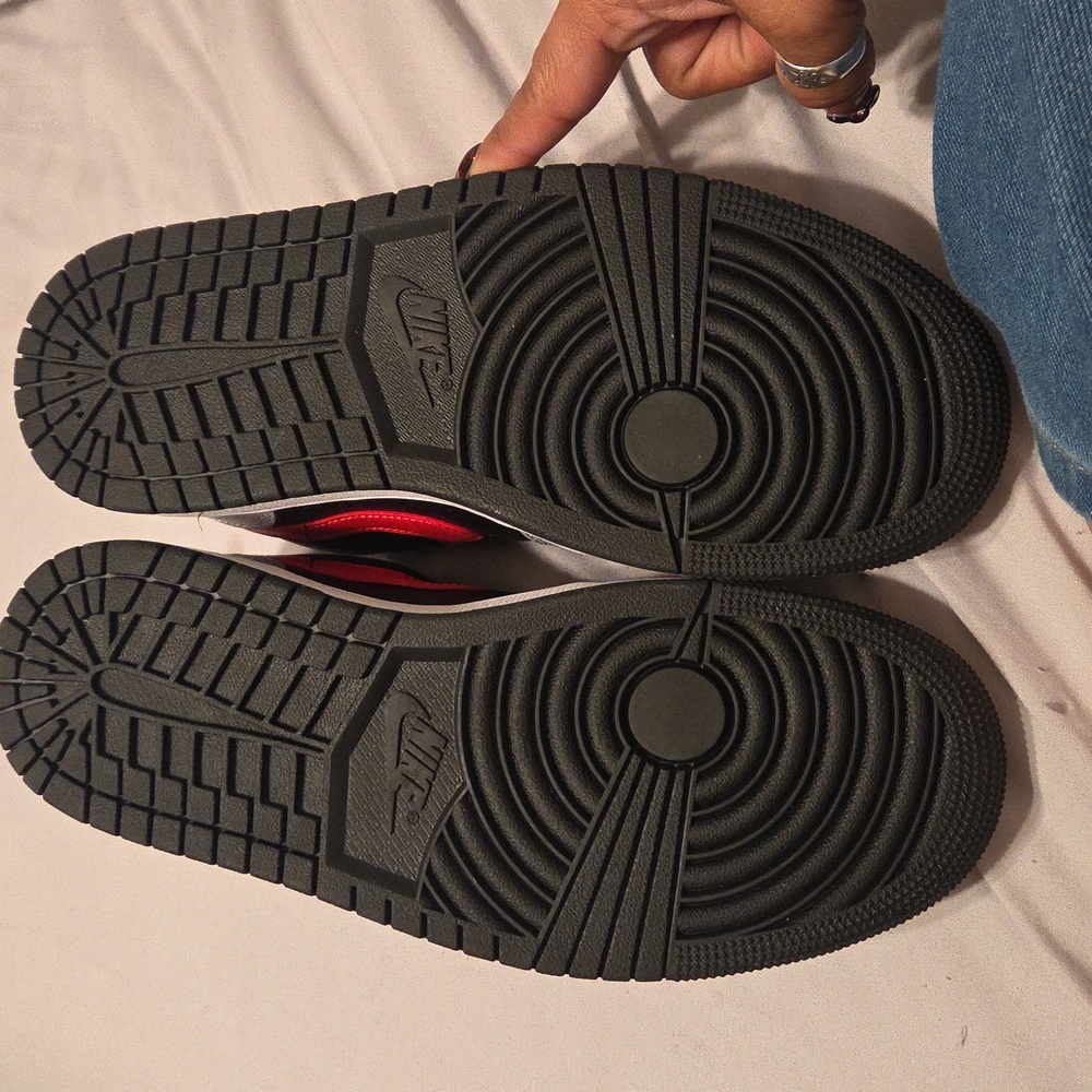 Wmns Air Jordan 1 Low 'Cement Fire Red' - Picture 4 of 8